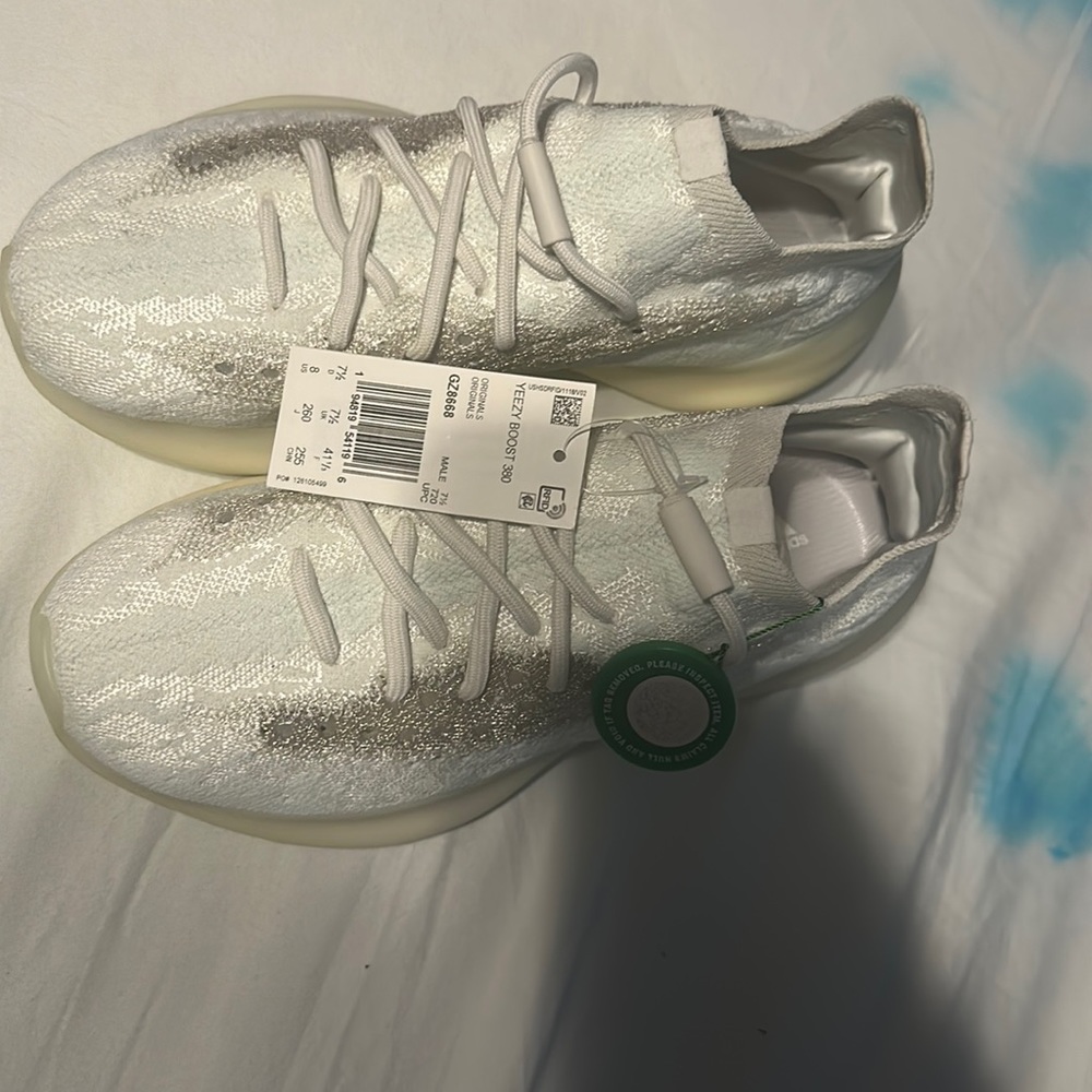 Yeezy boost 360